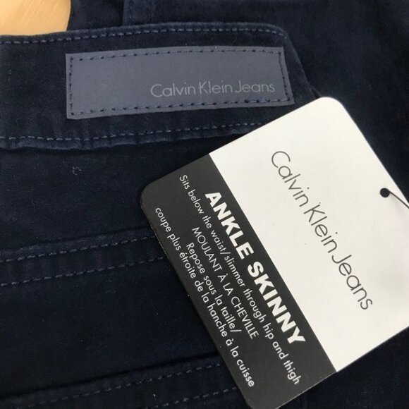 Calvin Klein Jeans Navy Bleu Straight Leg Cropped Ankle women Size 8 D31 - Picture 11 of 14